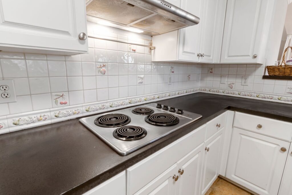 Éléments en spirale d’une plaque de cuisson : élément de cuisinière brûlé à remplacer